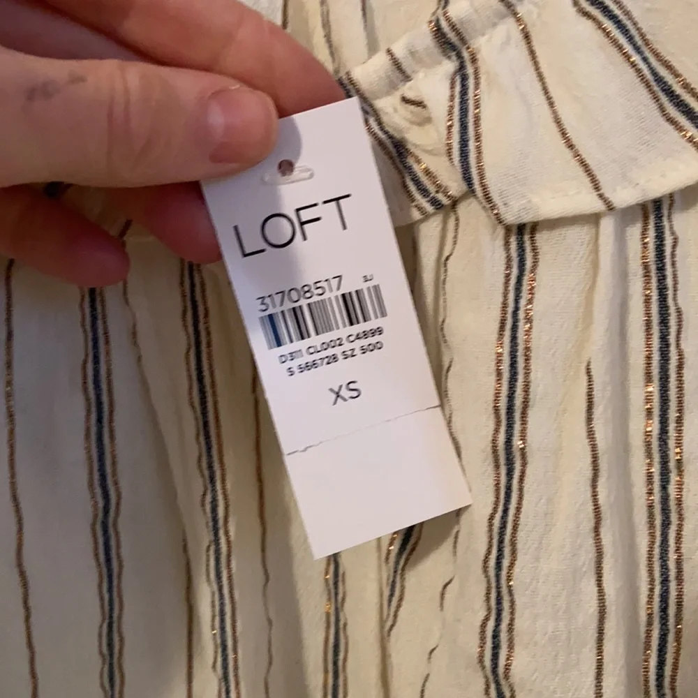NWT Loft Ruffle Tank - Picture 7 of 7